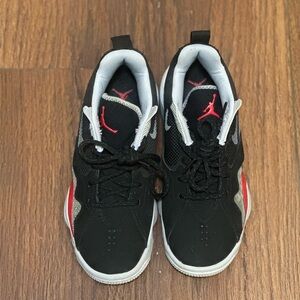 Jordan Zoom ‘92 (GS) size 6Y